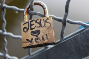 jesus-lock-1670164_960_720